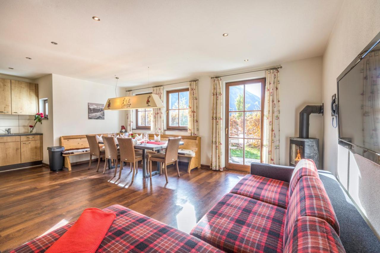 Alpenchalets Flachauer Gutshof Экстерьер фото